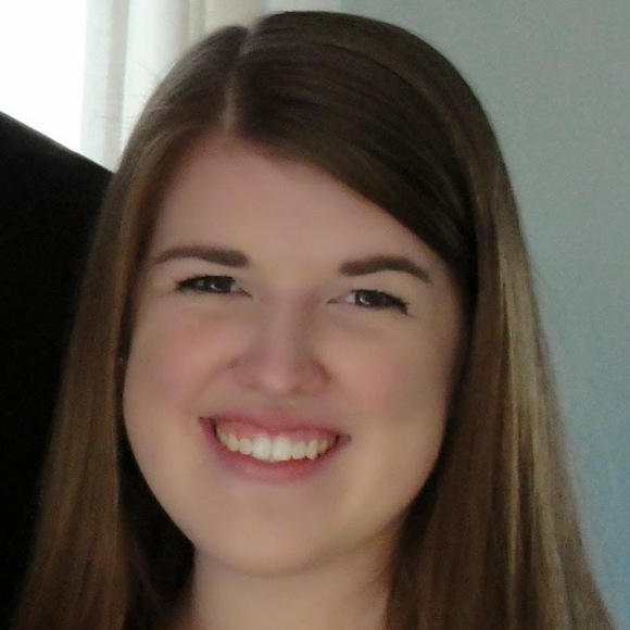 Meet your Posher, Caitlin - Picture 1 of 1